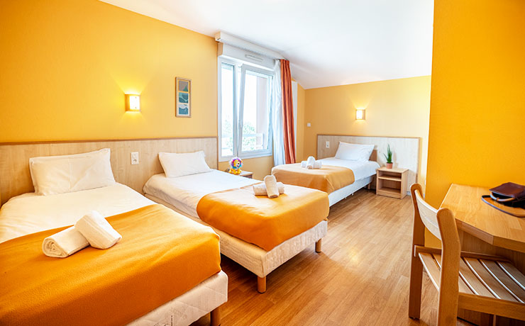 chambre superieure 7 personnes village vacances metabief